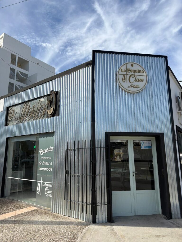 La Esquina Clave del Pollo – 20% de Descuento